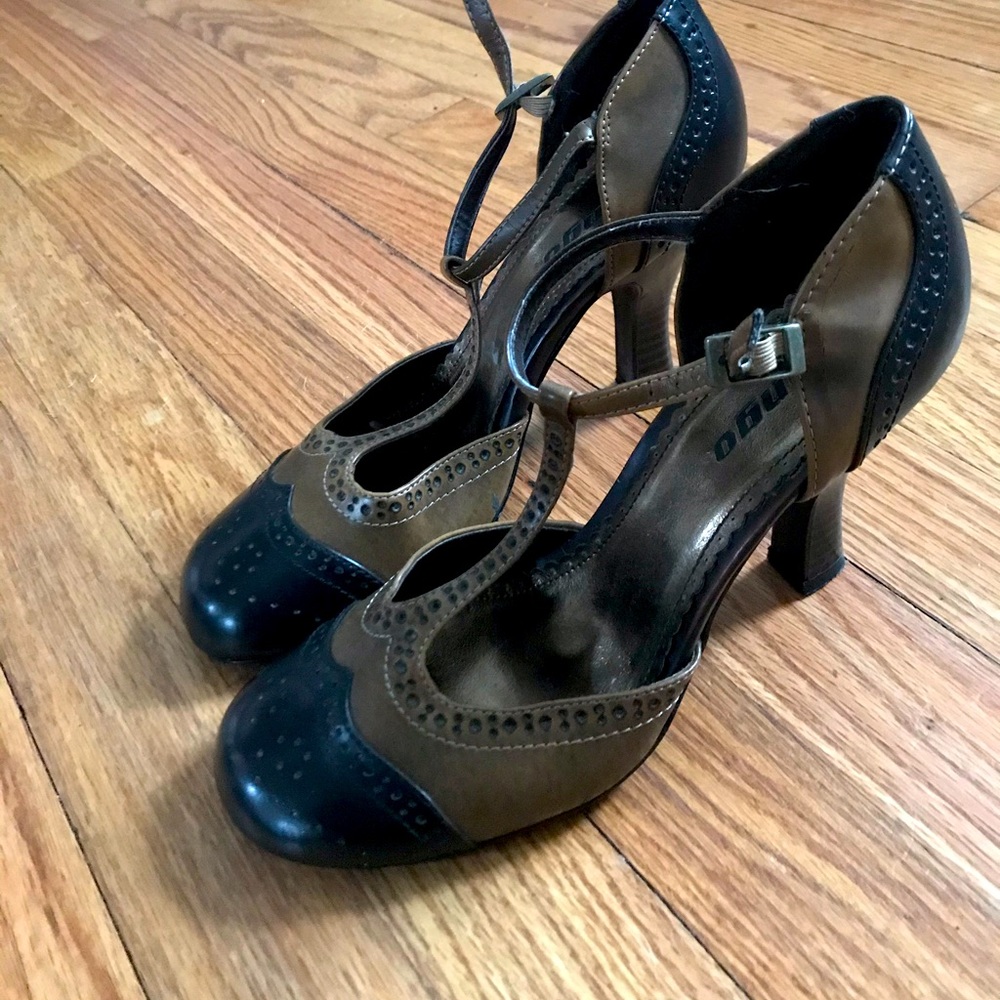 Size 7.5 shoes